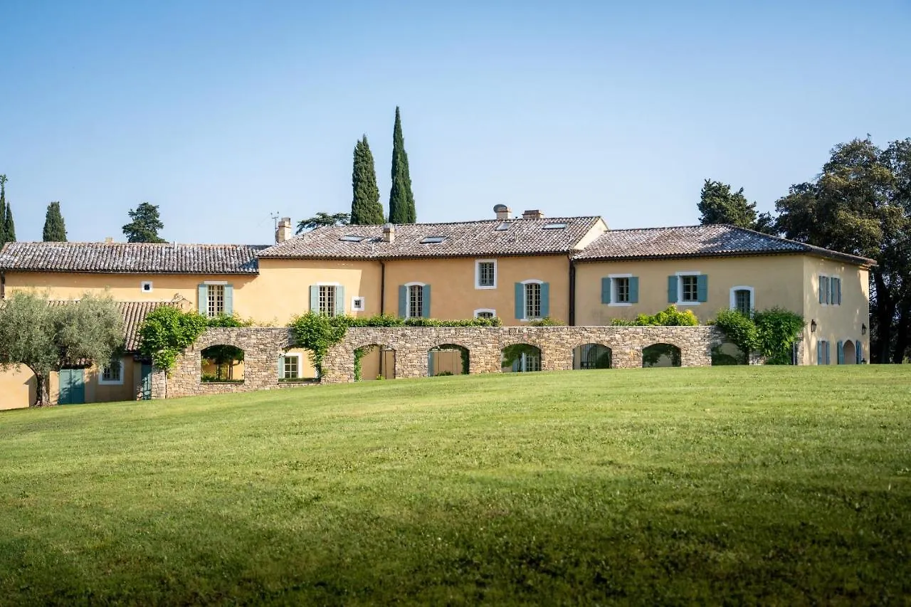 Chateau Les Crostes لورج 0*,