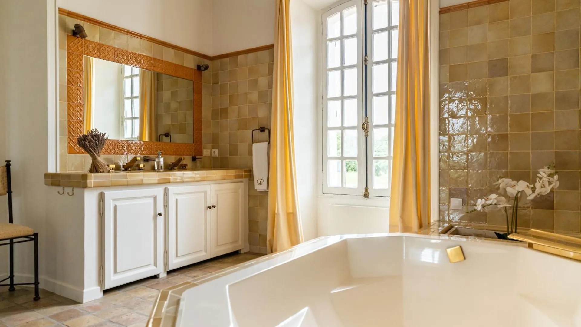 Chateau Les Crostes Lorgues Lodge