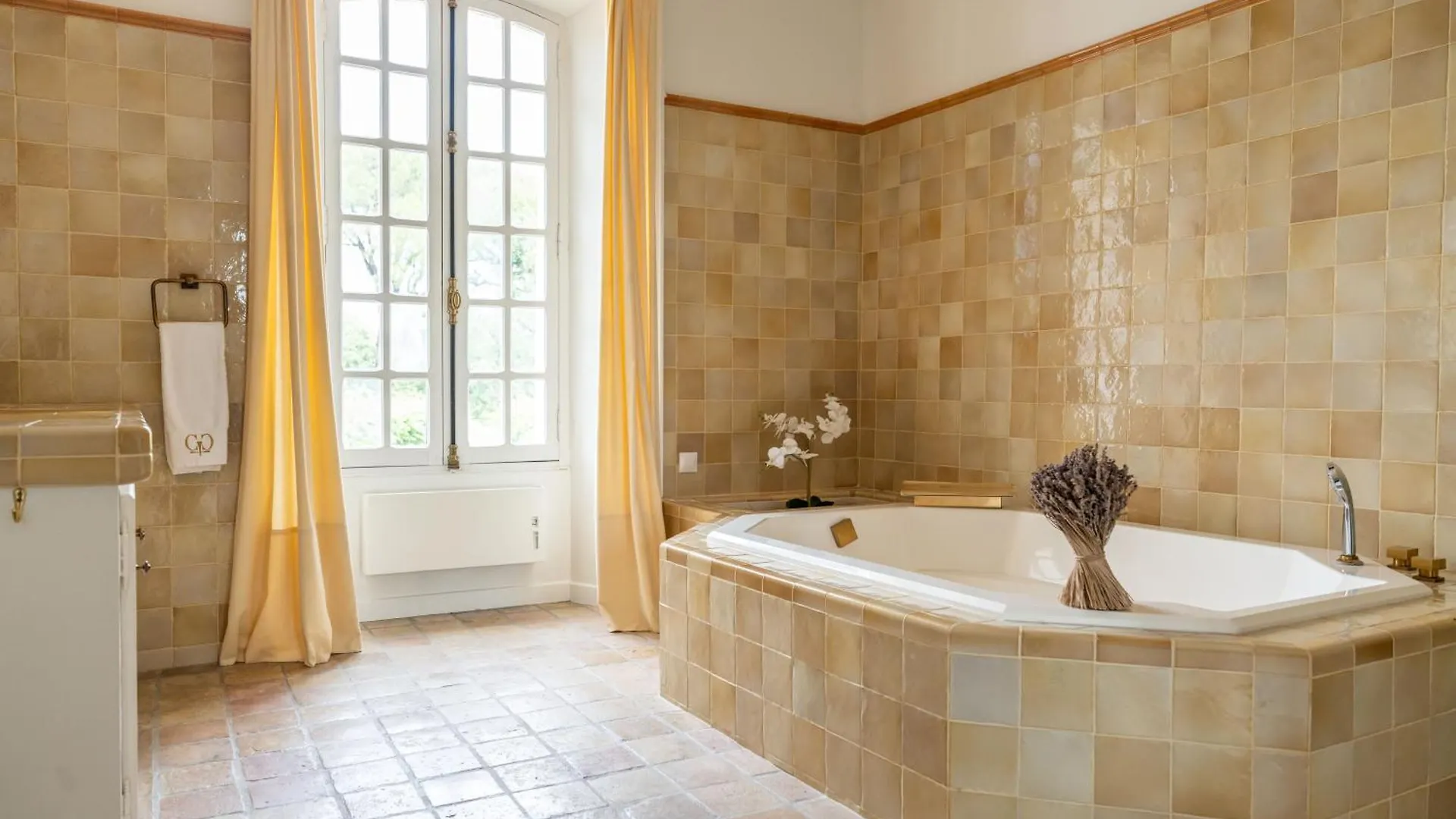 Chateau Les Crostes Lorgues